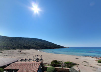 hotel lilium maris plage vue d'un balcon